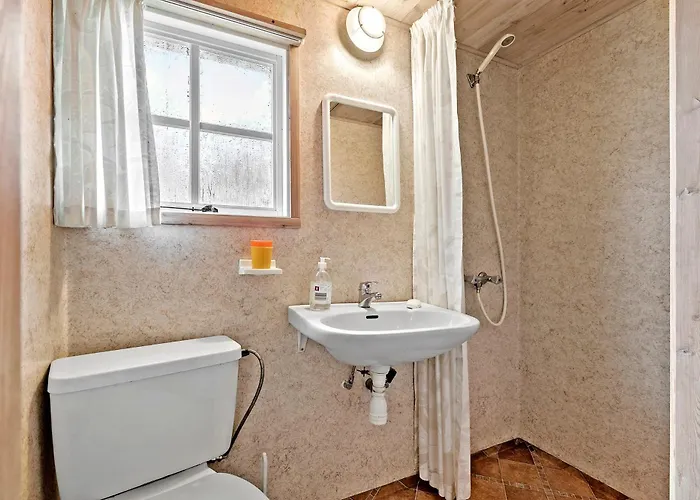 Charmerende Skovhytte Ringkobing